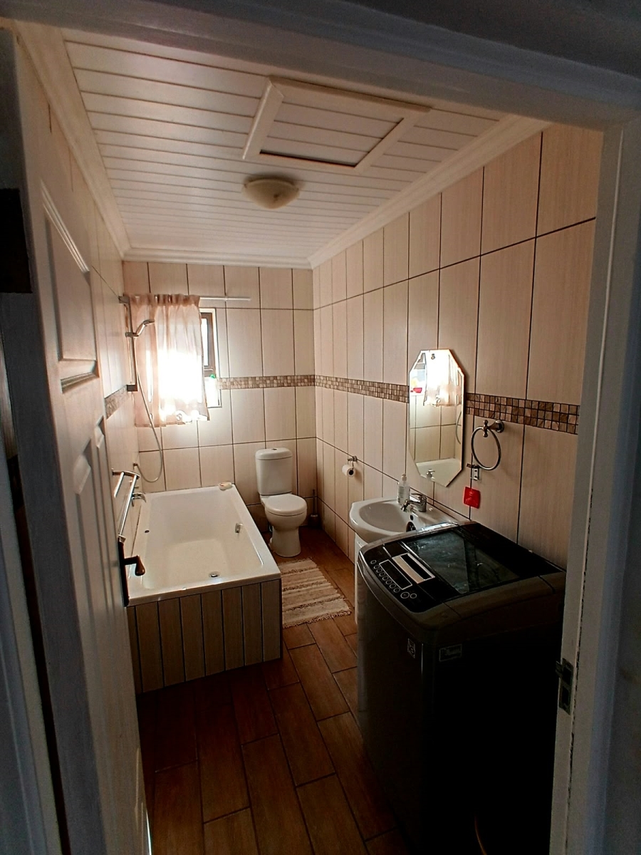 2 Bedroom Property for Sale in Dana Bay Western Cape